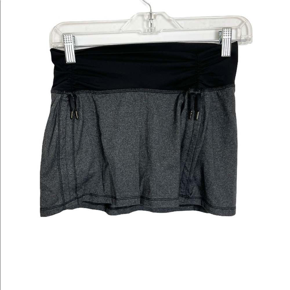 Lululemon Hot N Sweaty Skirt 6 !